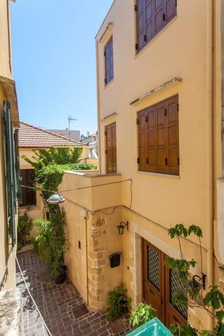 History & Culture In Old Town Chania Chania  Exterior photo